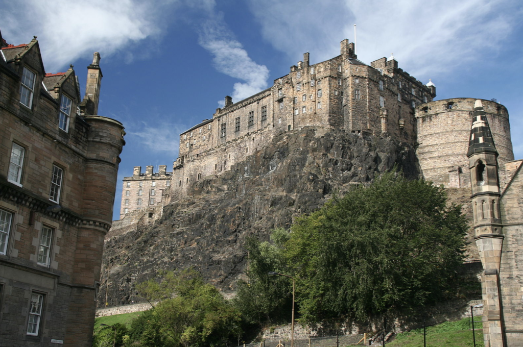  Edinburgh Castle